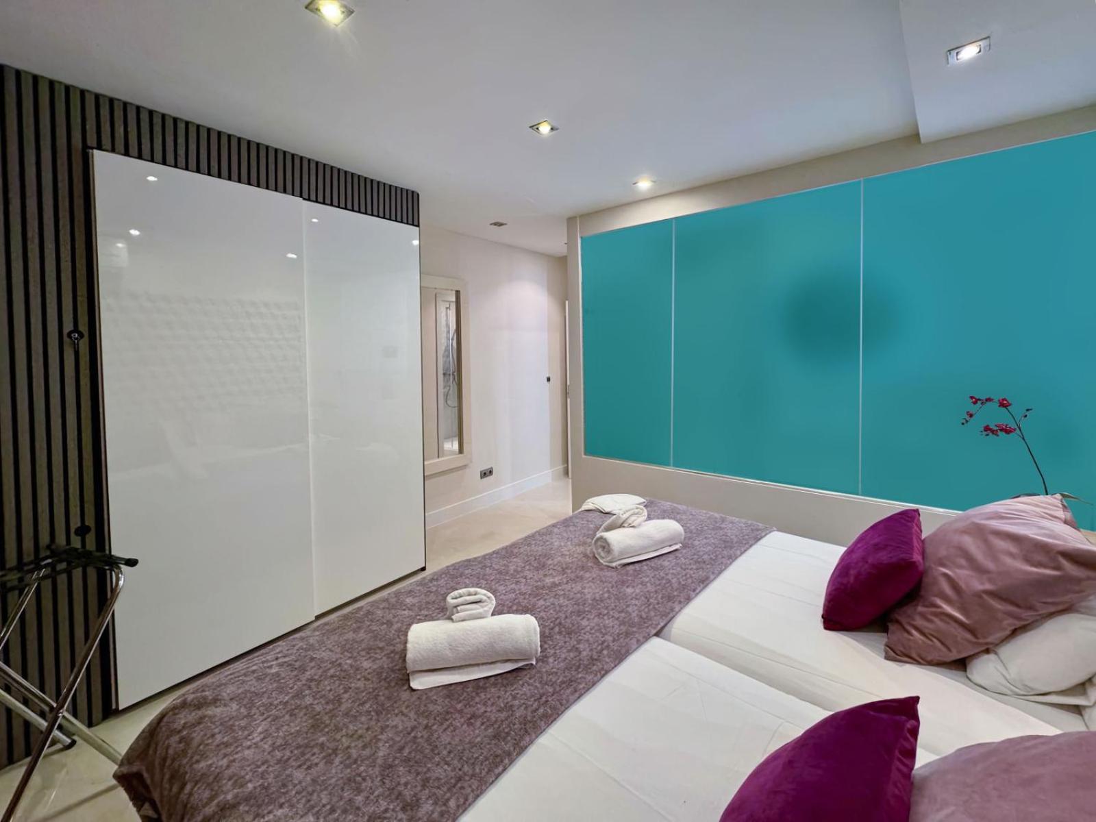 Apartament Colon Bcn 130 Mts 3 Dormitorios Port Vell Barcelona Bagian luar foto
